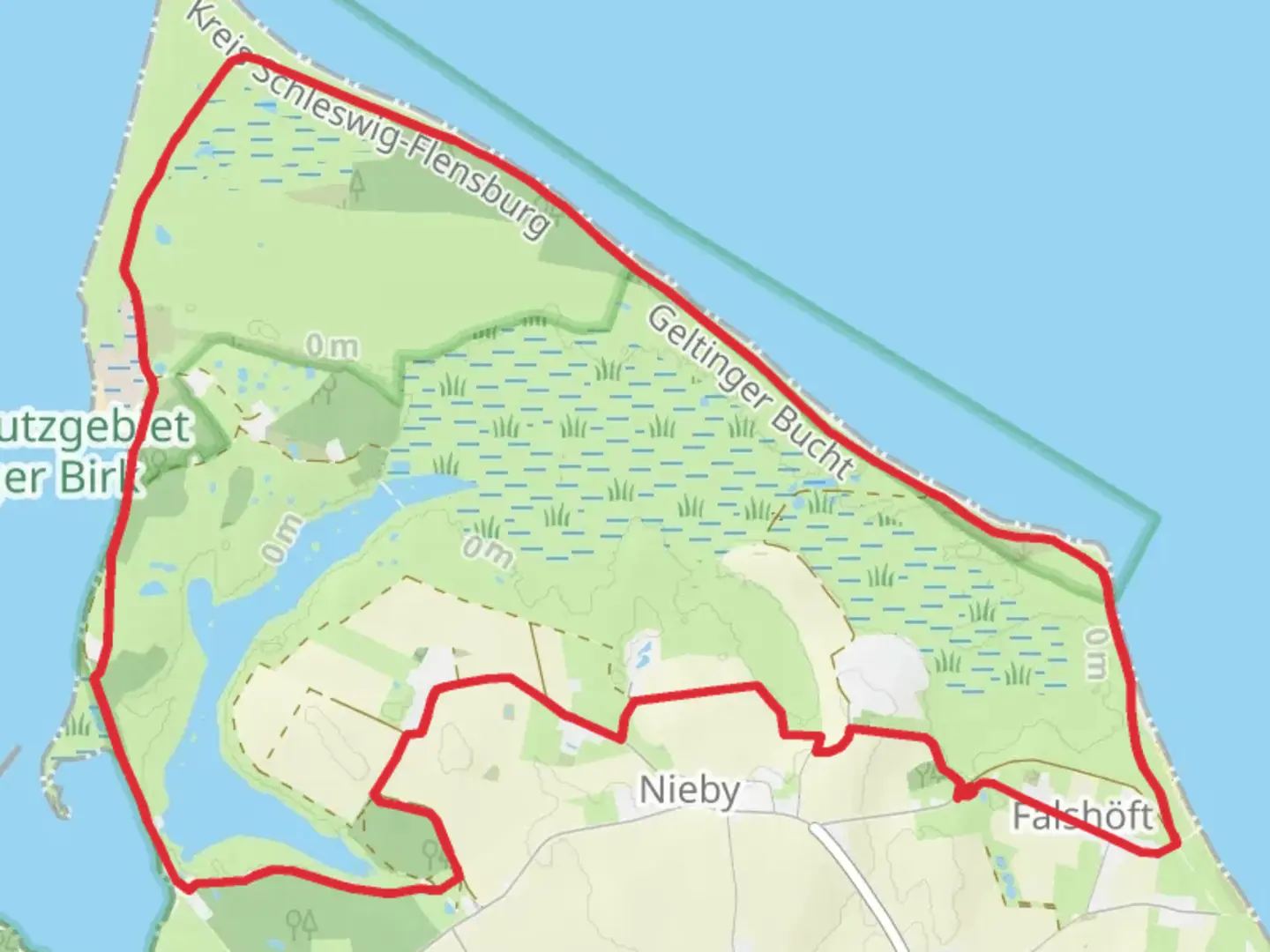 An image depicting the trail Rinderweg and konikweg Loop - Naturschutzgebiet Geltinger Birk and its surrounding area.