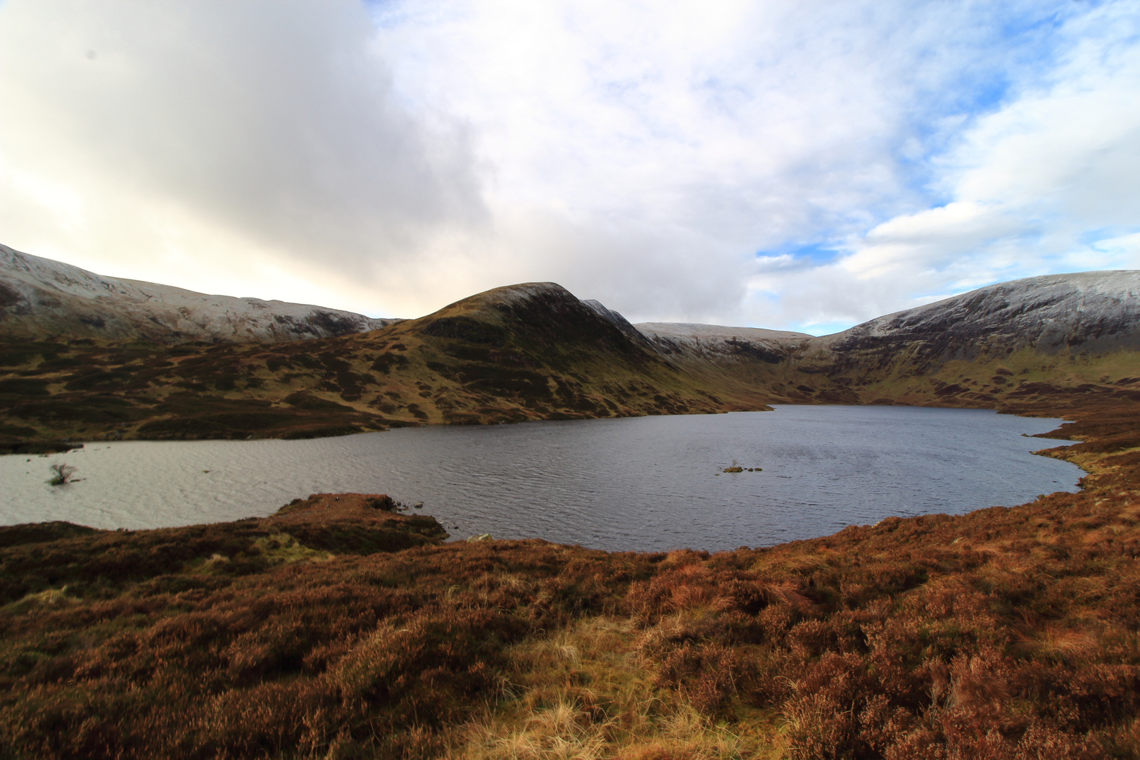 An image depicting the trail Moffat Mountain Loop and its surrounding area.