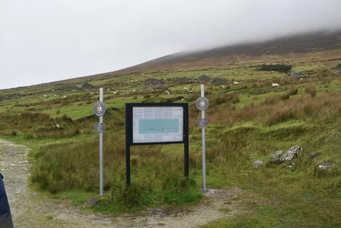 An image depicting the trail Cornaclea Hill via Deserted Village Trail and its surrounding area.