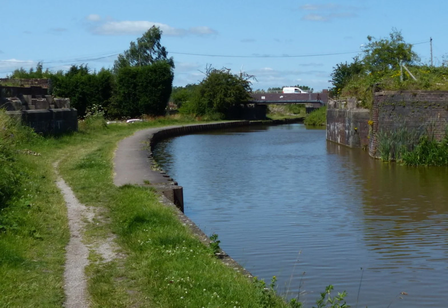 An image depicting the trail Wheelock Rail Trail and Trent and Mersey Canal Walk and its surrounding area.