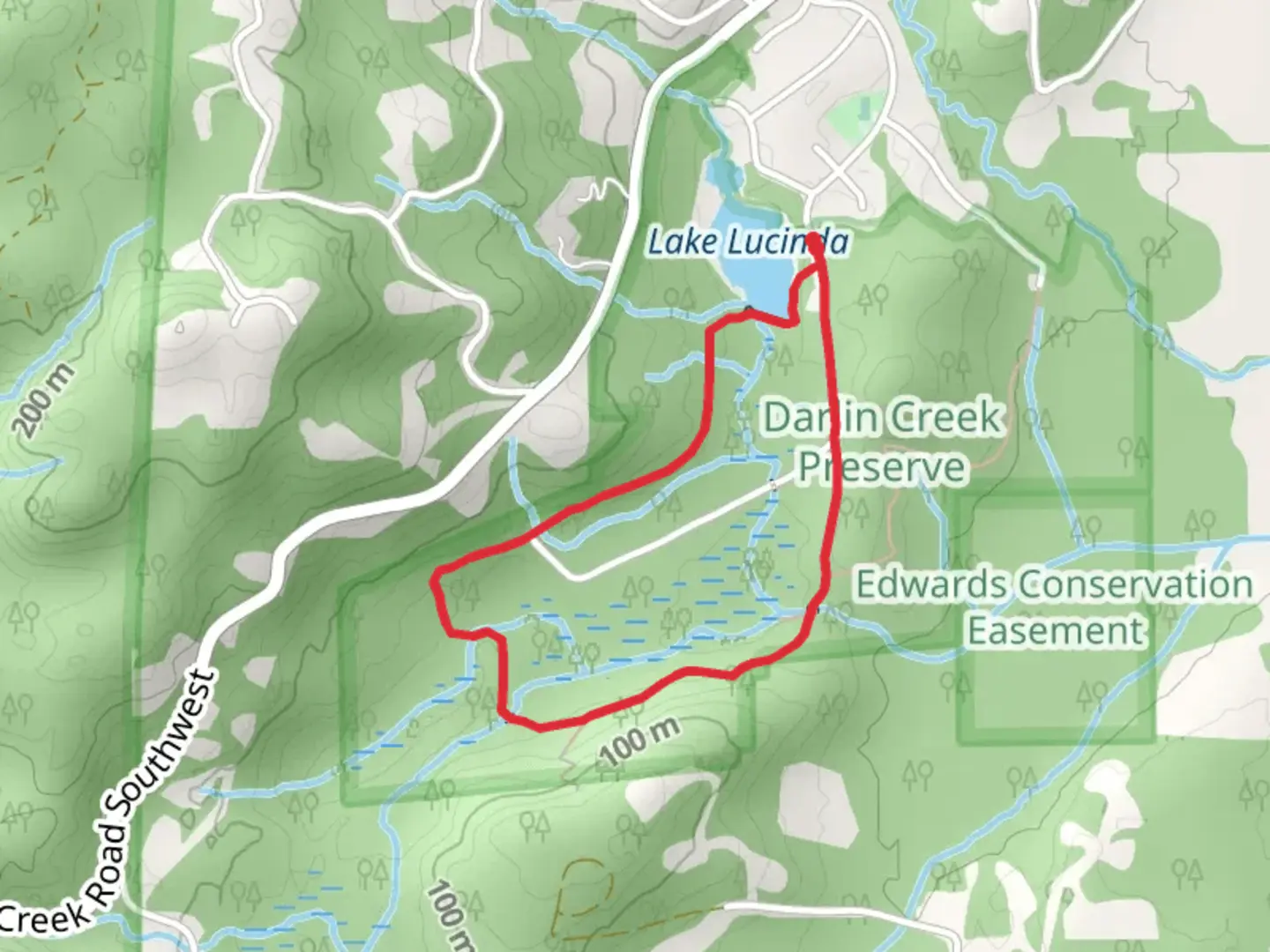 An image depicting the trail Lake Lucinda and Darlin Creek Loop Trail and its surrounding area.