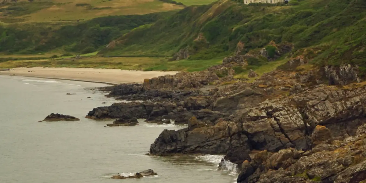 Portpatrick and Killantringan Lighthouse - Portpatrick