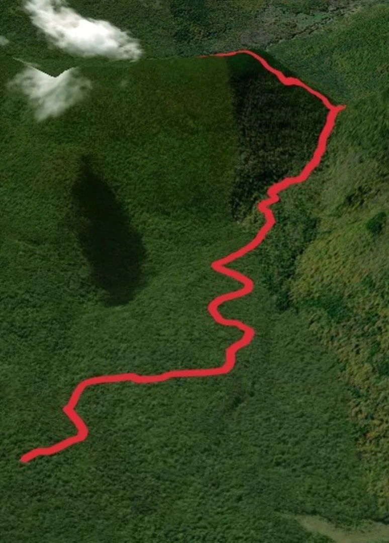 An image depicting the trail Indian Head Mountain via Devil's Path and its surrounding area.