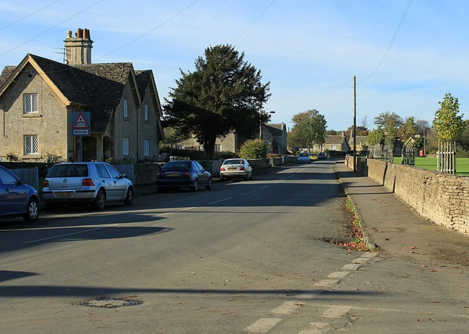 An image depicting the trail Badminton Walk and its surrounding area.