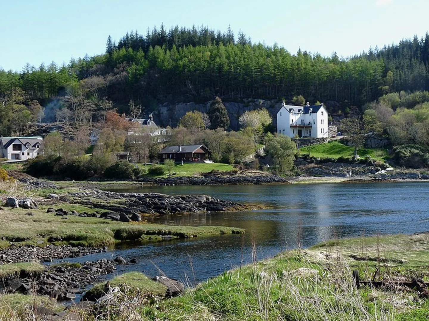 An image depicting the trail Lochan na Dunaich Loop Trail and its surrounding area.
