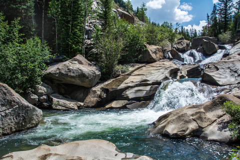 An image depicting the trail The Grottos Trail and its surrounding area.
