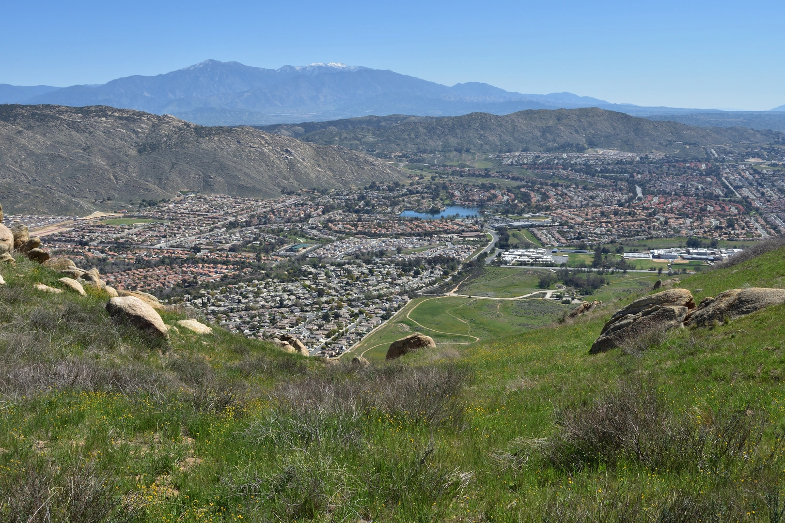 An image depicting the trail Two Tree's Trail and its surrounding area.
