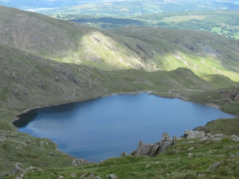 An image depicting the trail Levers Water and Old Man of Coniston and its surrounding area.