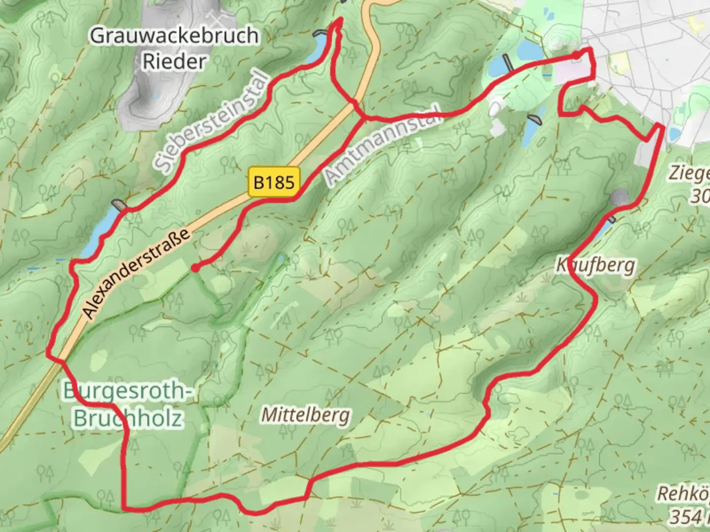 An image depicting the trail Schlossteich, Buttlars Grab, Großer Siebersteinsteich and Hirschteich Loop - Ballenstedt and its surrounding area.