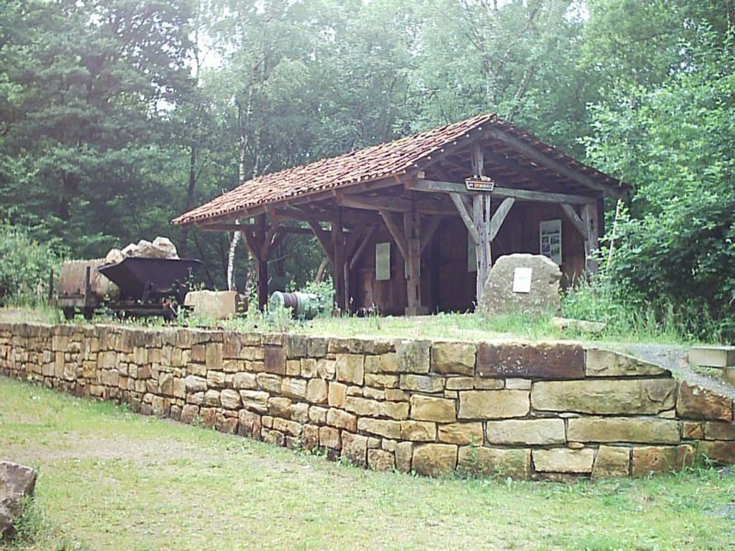 An image depicting the trail Mühlenberg Loop and its surrounding area.