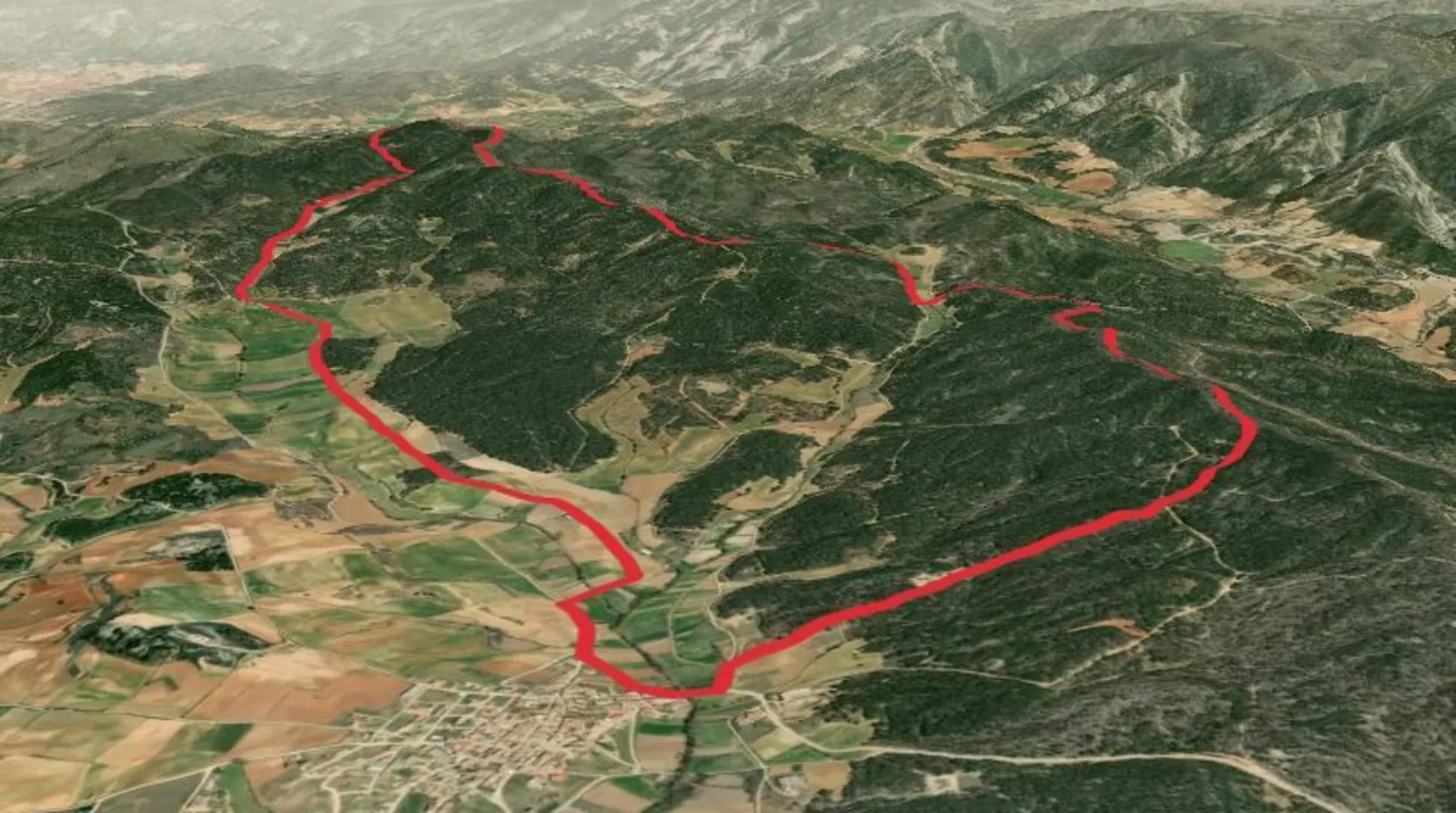 An image depicting the trail Cerro la Calera and Vallejos PR CU 24 and its surrounding area.