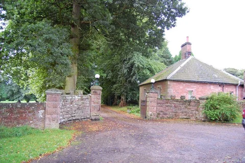An image depicting the trail Penrith to Inglewood Bank Loop Walk and its surrounding area.