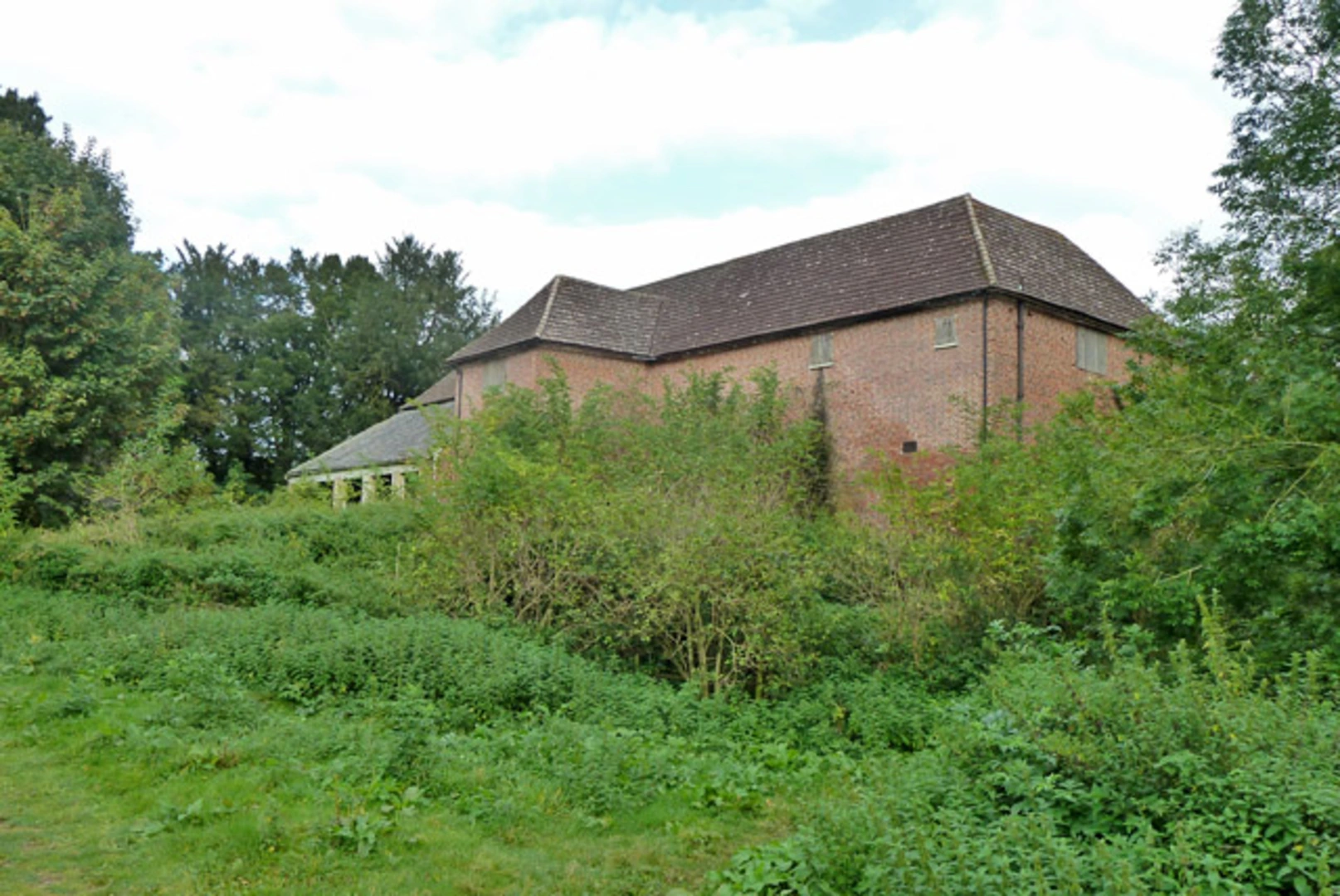 An image depicting the trail Saffron Walden and Widdington Walk and its surrounding area.