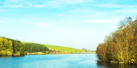 An image depicting the trail Digley Reservoir and its surrounding area.