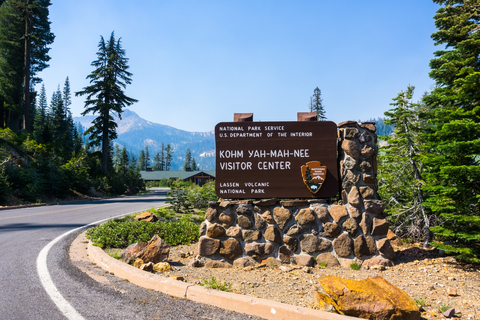 An image depicting the trail Kohm Yah-mah-nee Visitor Center Loop and its surrounding area.