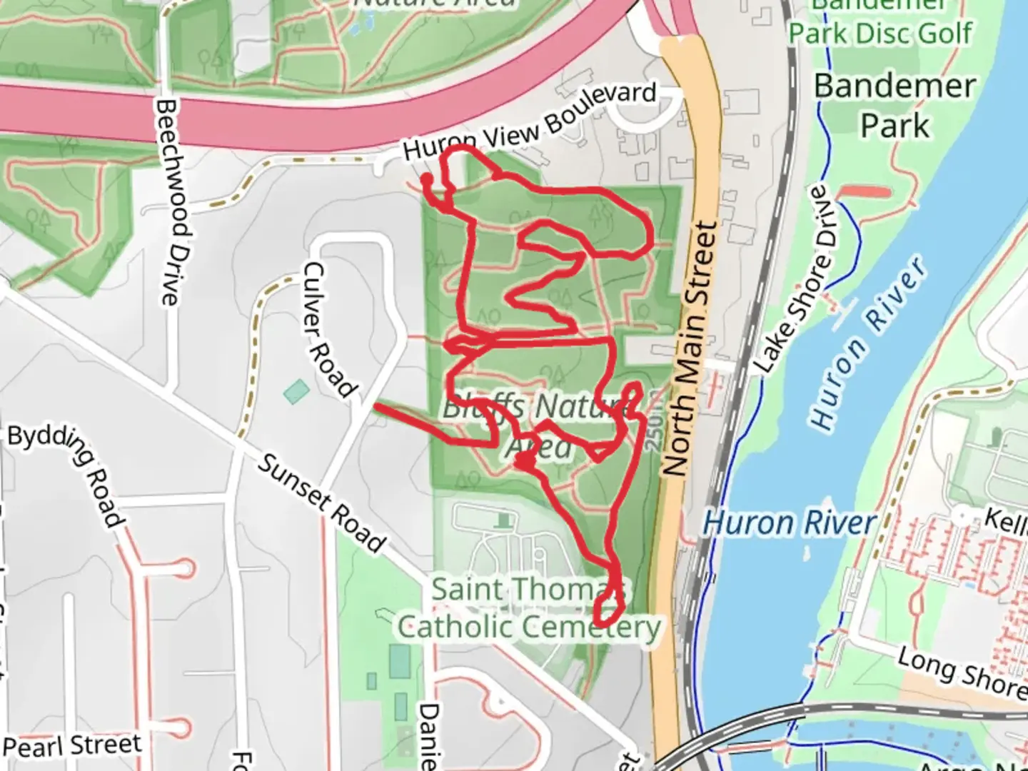 An image depicting the trail Bluffs Nature Area Loop and its surrounding area.