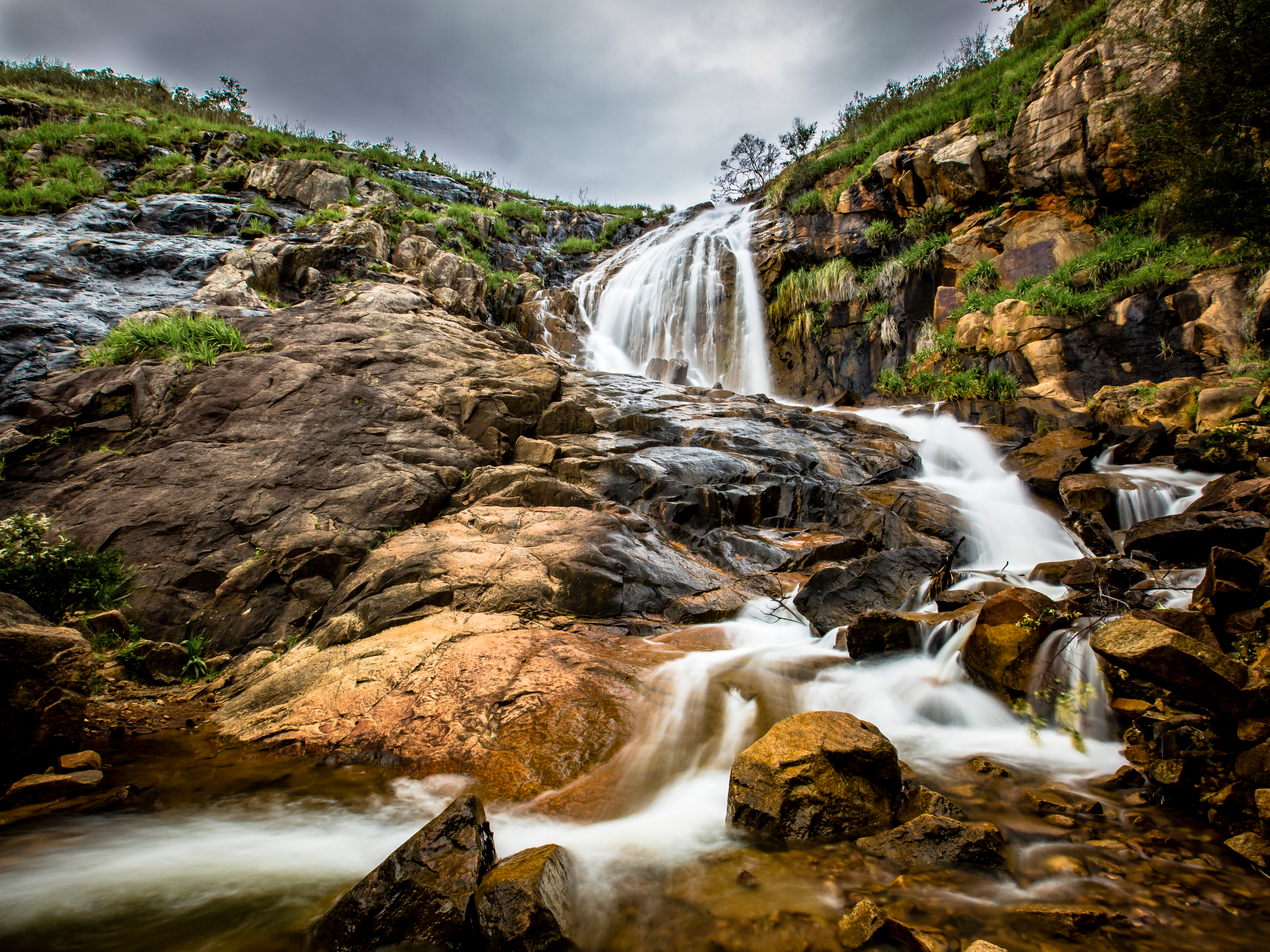 An image depicting the trail Lesmurdie Falls National Park and its surrounding area.
