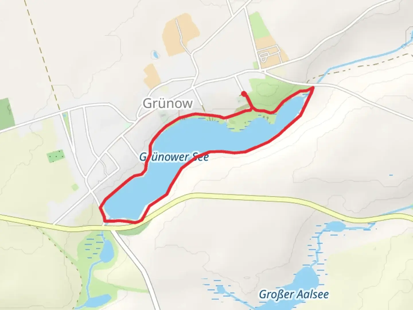 An image depicting the trail Grünower See Loop and its surrounding area.