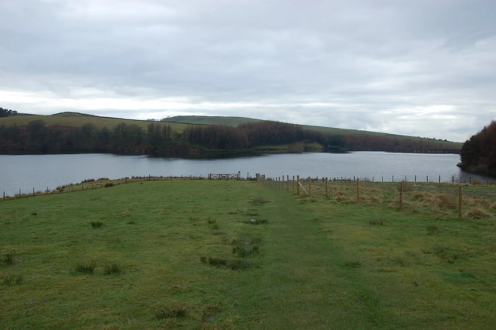 An image depicting the trail Lamaload Reservoir and Gulshaw Hollow and its surrounding area.