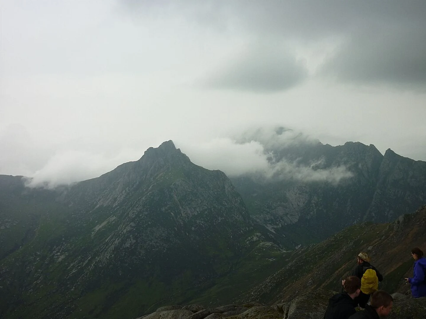 An image depicting the trail Goat Fell Peak from Brodick and its surrounding area.