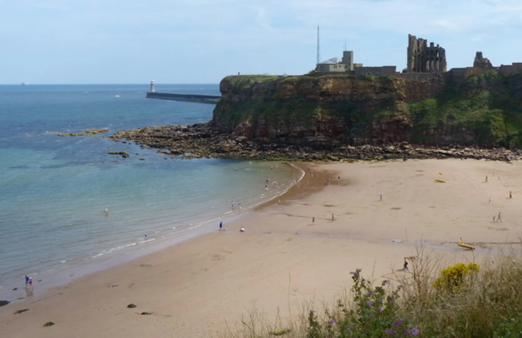 An image depicting the trail Whitley Bay to Tynemouth Walk and its surrounding area.