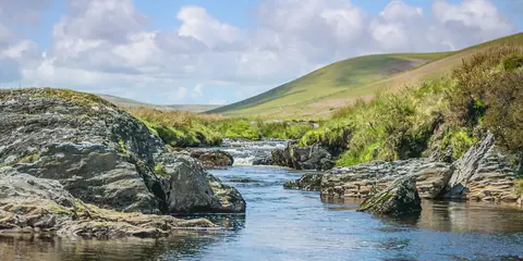 An image depicting the trail Gwastedyn Church from Rhayader GWY and its surrounding area.