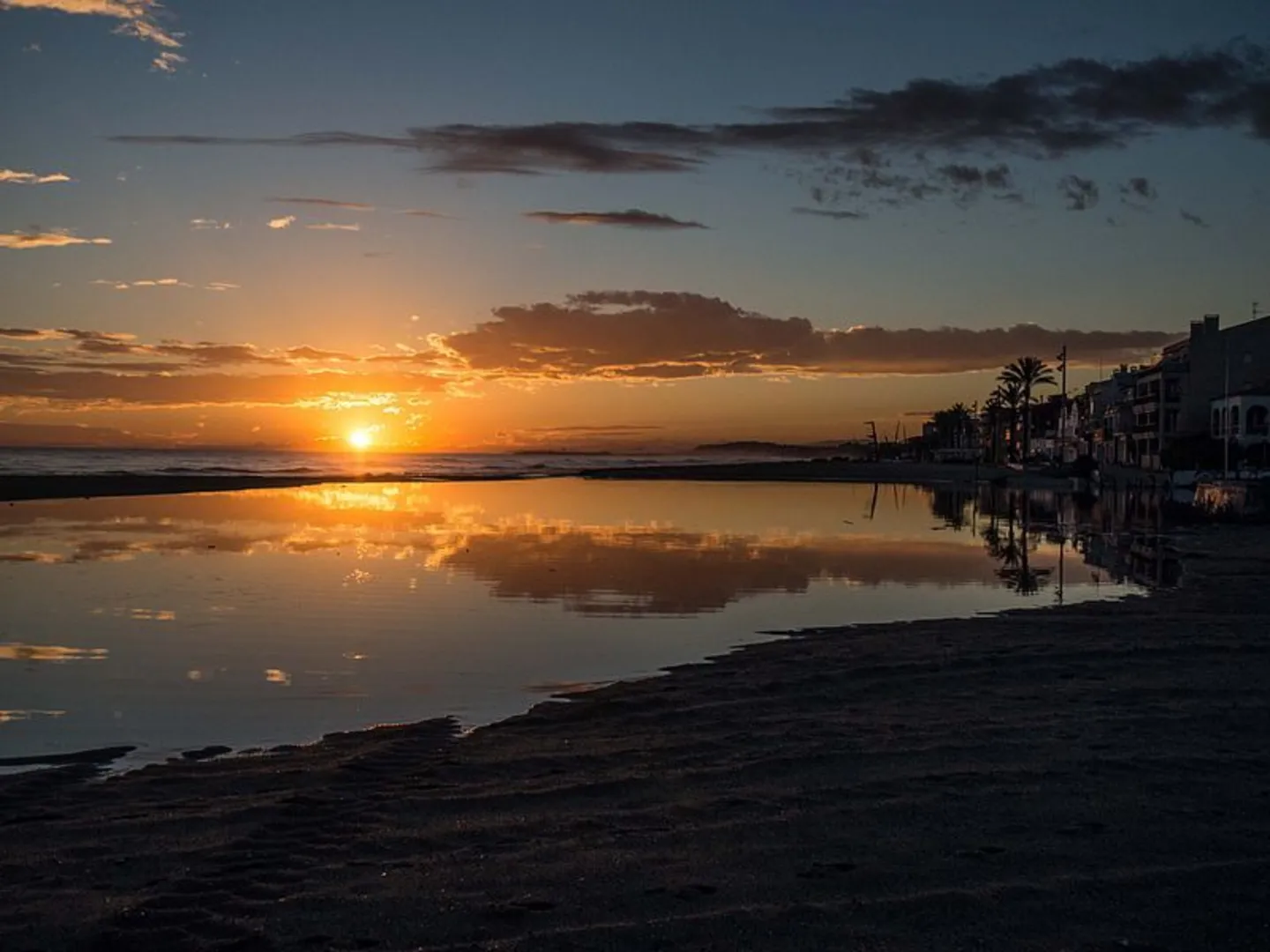 An image depicting the trail Vendrell Path PR C 12 and its surrounding area.