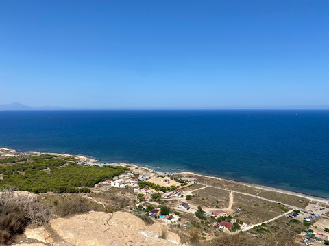 An image depicting the trail Sierra de Santa Pola PR CV 061 and its surrounding area.