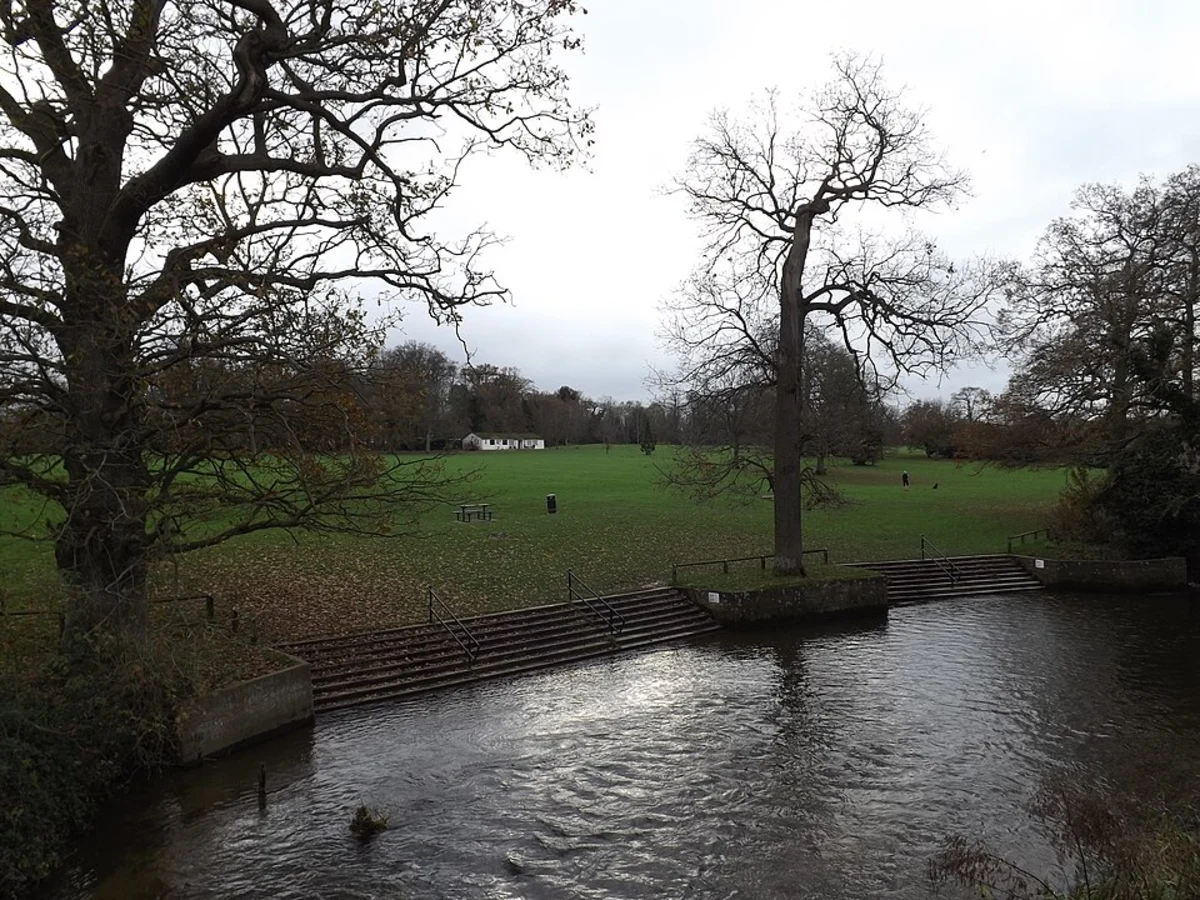 Earlham Park and University of East Anglia Broad Loop