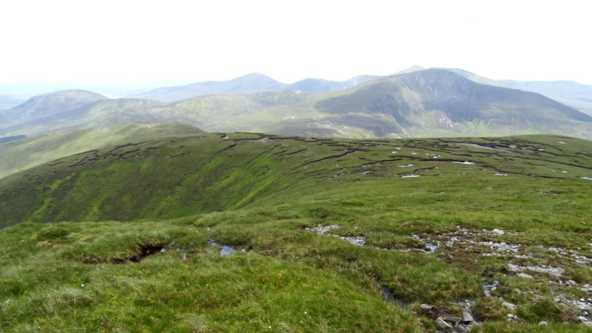 An image depicting the trail Corslieve and Tawnyanruddia Loop and its surrounding area.