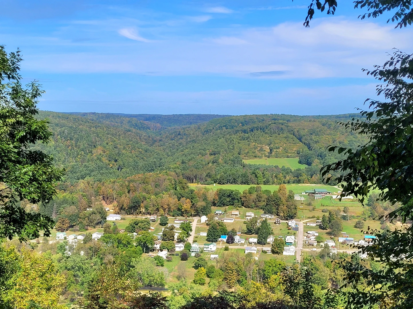 An image depicting the trail Jeep Loop and its surrounding area.