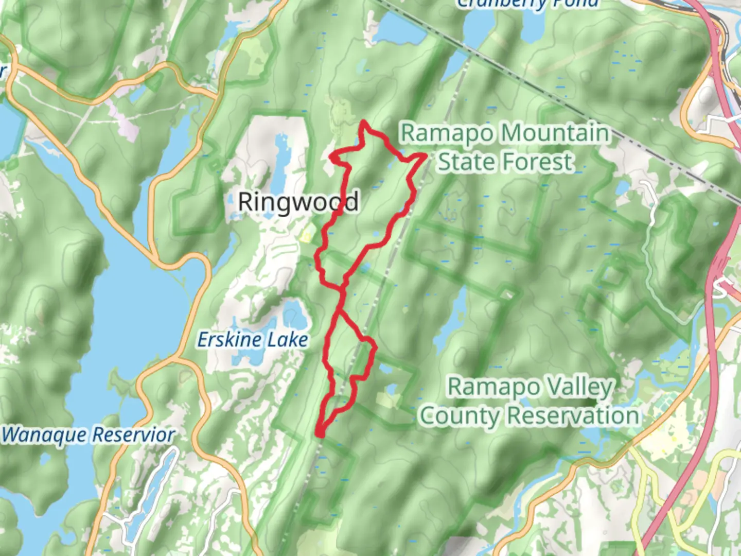 An image depicting the trail Swan, Weyble, Gatun, Brushwood and Glasmere Ponds Loop and its surrounding area.