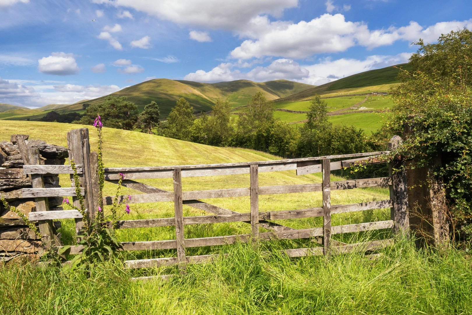 An image depicting the trail Howgills Loop from Longdale - Cumbria and its surrounding area.