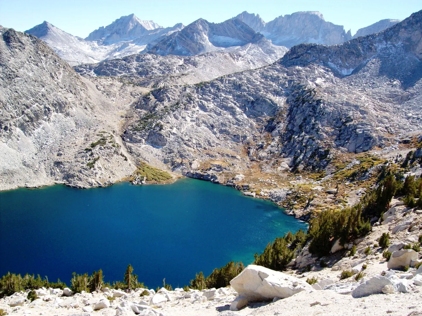 An image depicting the trail Ruby Lake Trail and Pioneer Basin Trail and its surrounding area.