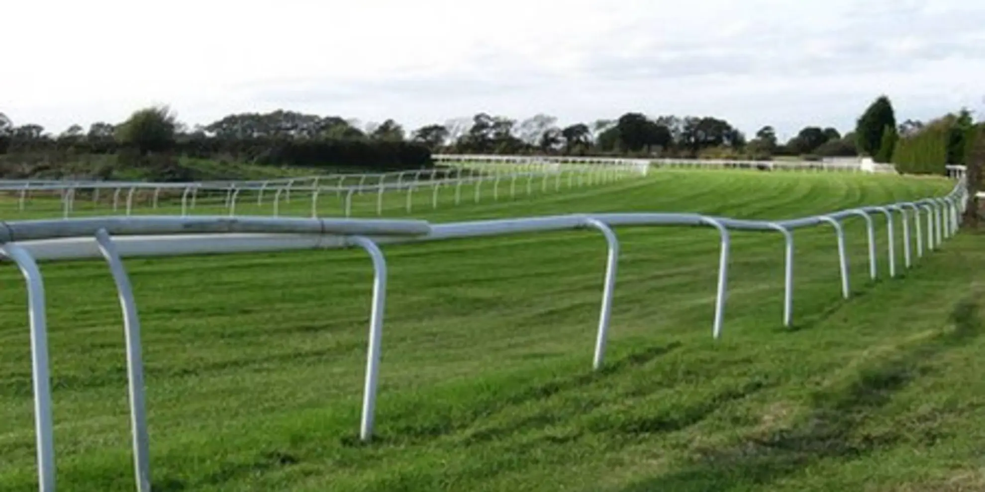 An image depicting the trail Plumpton Walk and its surrounding area.
