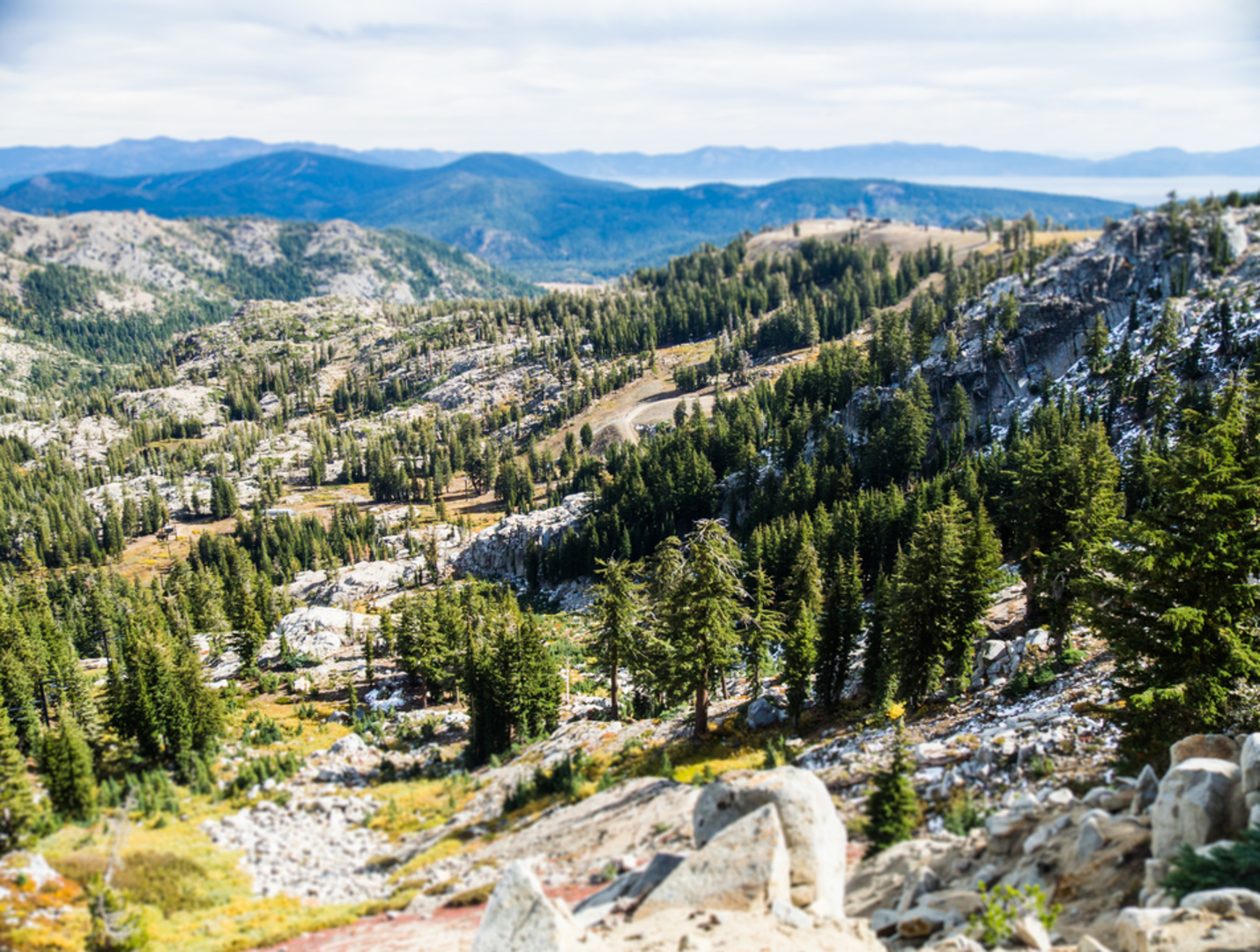 An image depicting the trail Bear Pen via Powderhorn Trail and its surrounding area.