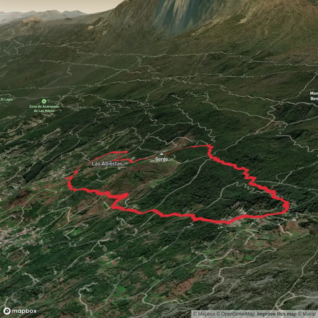An image depicting the trail Montaneta and its surrounding area.