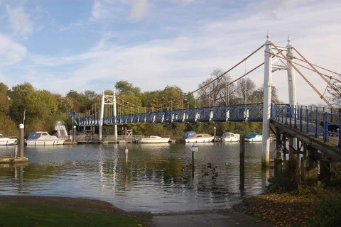 An image depicting the trail Willow Plantation, River Thames and Ham Lands Nature Reserve Loop and its surrounding area.