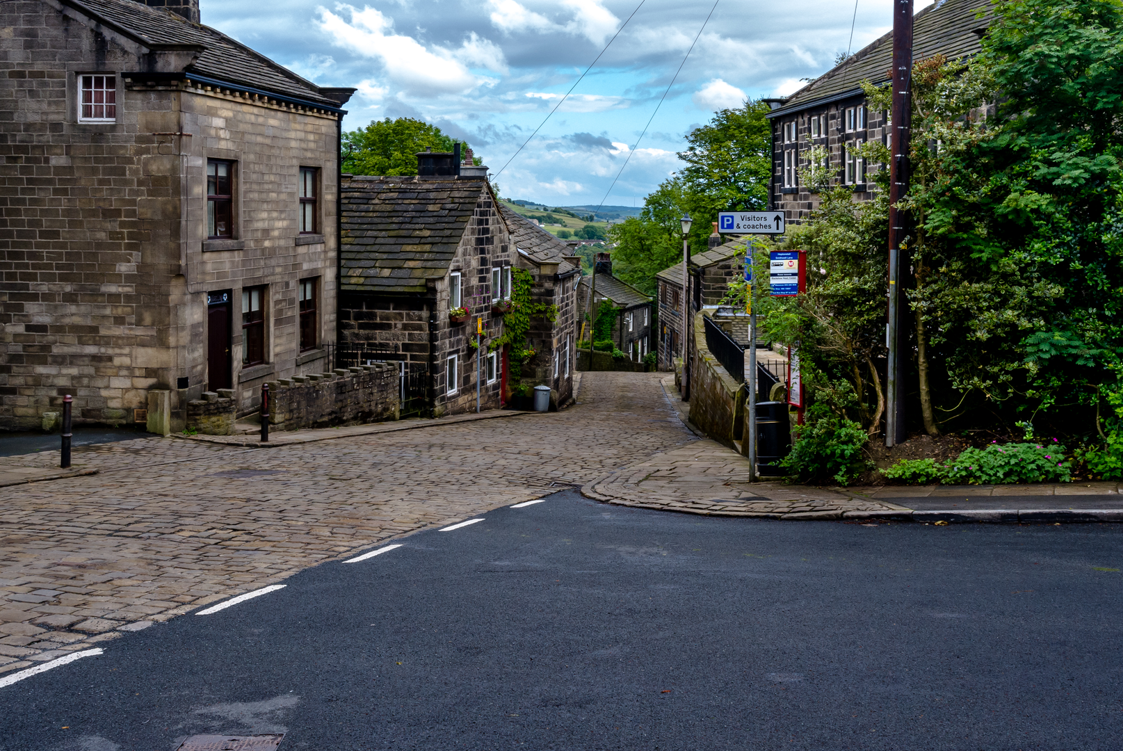 An image depicting the trail Calderdale Way and its surrounding area.