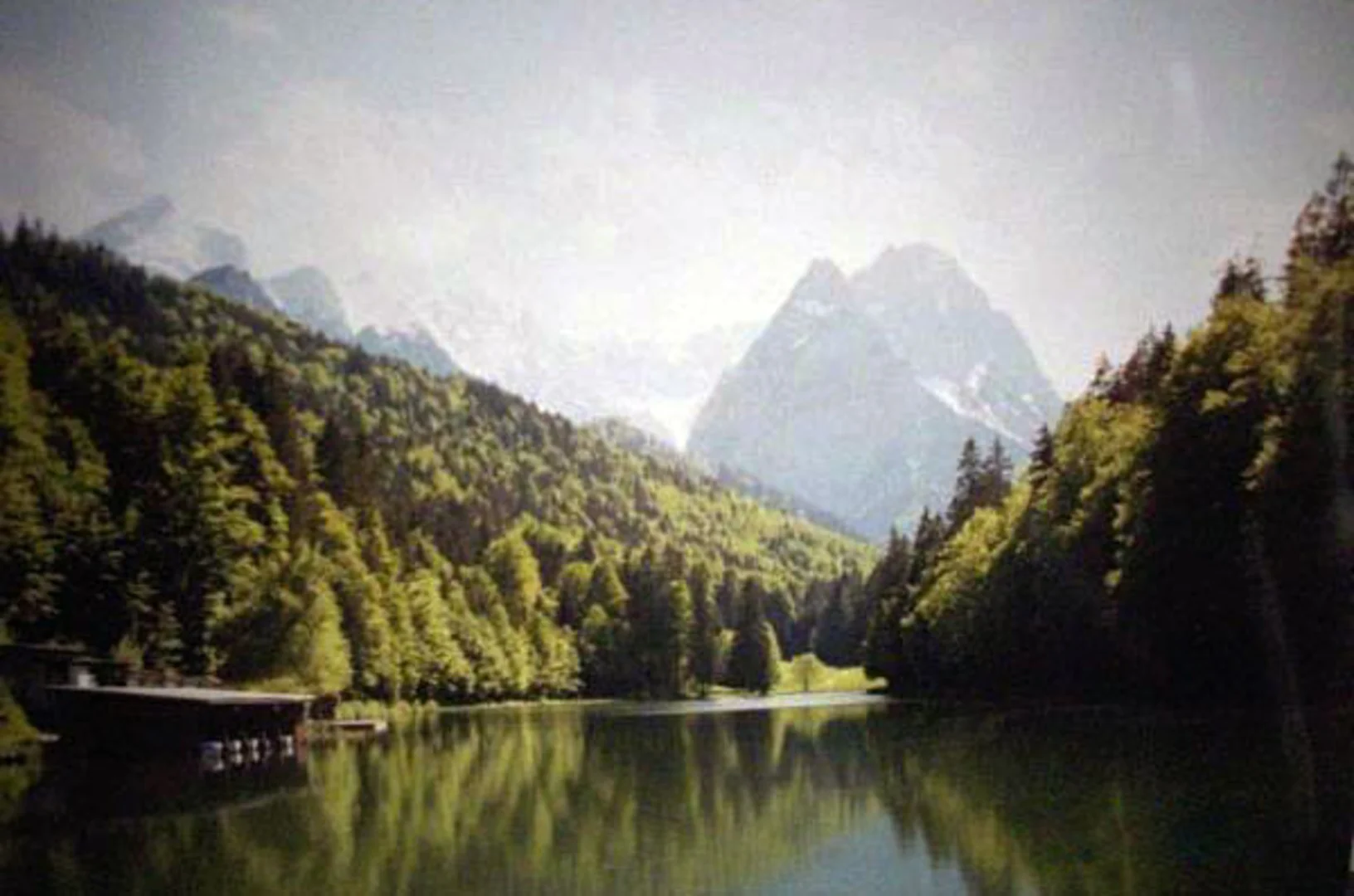An image depicting the trail Rießersee and its surrounding area.