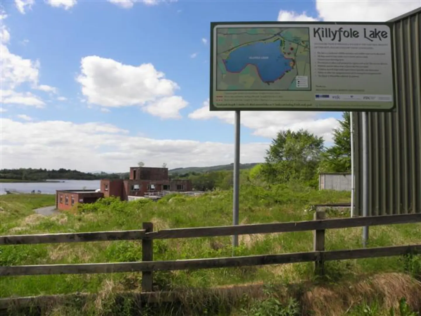 An image depicting the trail Killyfole Lough and its surrounding area.