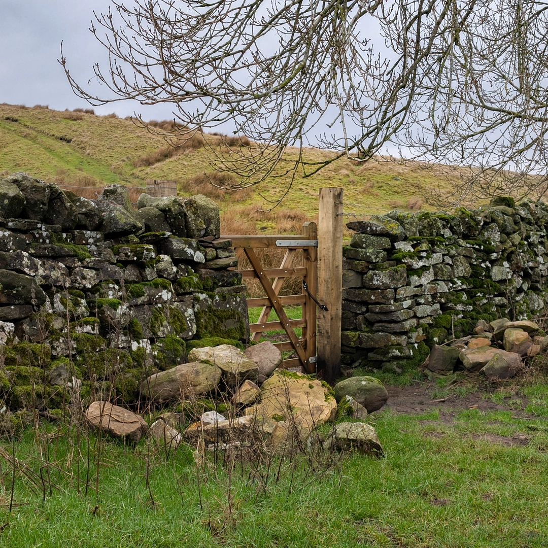 An image depicting the trail Huggill Force Walk from Bowes and its surrounding area.