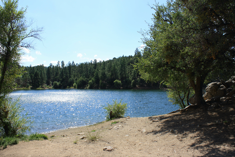 An image depicting the trail Schoolhouse Gulch Trail and its surrounding area.