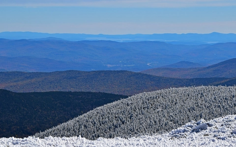 An image depicting the trail Tunnel Brook Trail and its surrounding area.